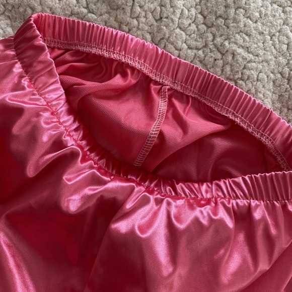 Silky pink shortsđź’• - Picture 3 of 3
